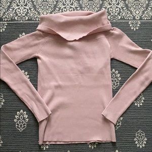 Mauve H&M sweater.
